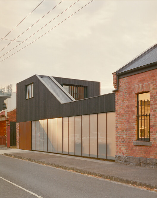 House B / Kart Projects | Architecture - interior photography, windows, facade