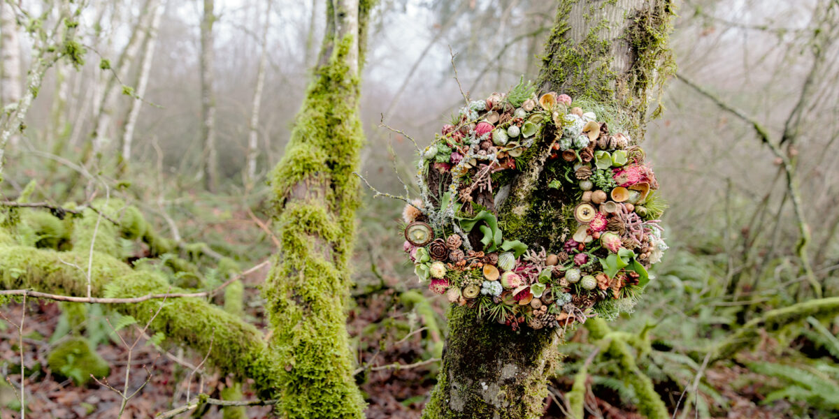 Here's the secret to a holiday wreath that won't wilt