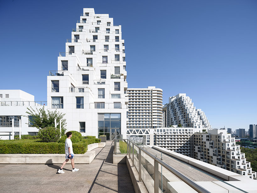 Safdie Architects complete the second phase of the Habitat '67-inspired project in Qinhuangdao