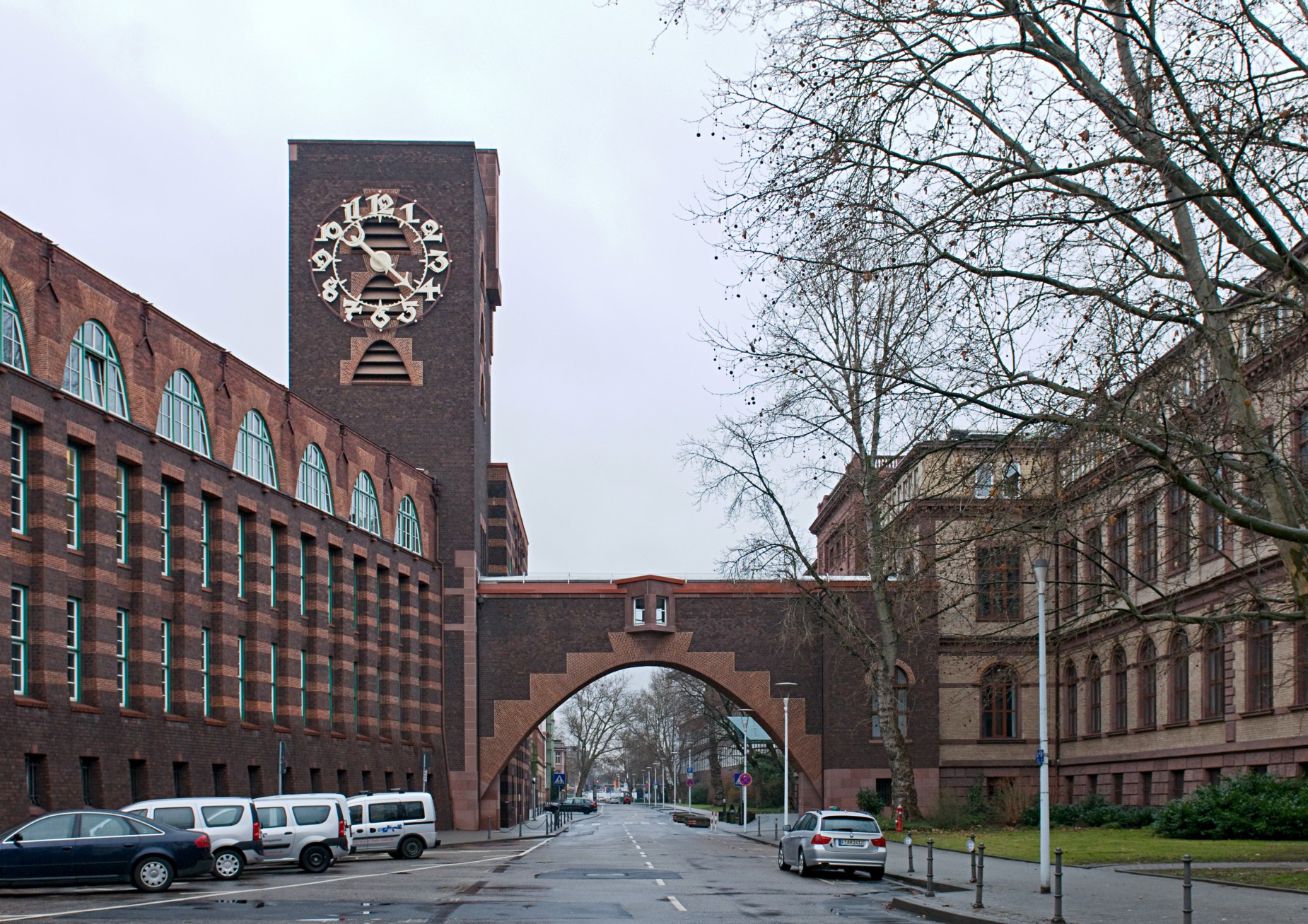 Colorful brick expressionism in a Frankfurt factory