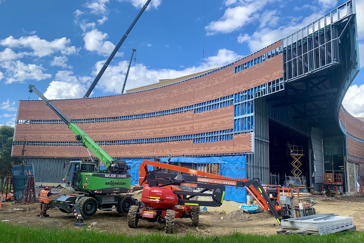 Light measurement steel frame made of truecore steel support the second tier brick facade. (Image: CMG frame)