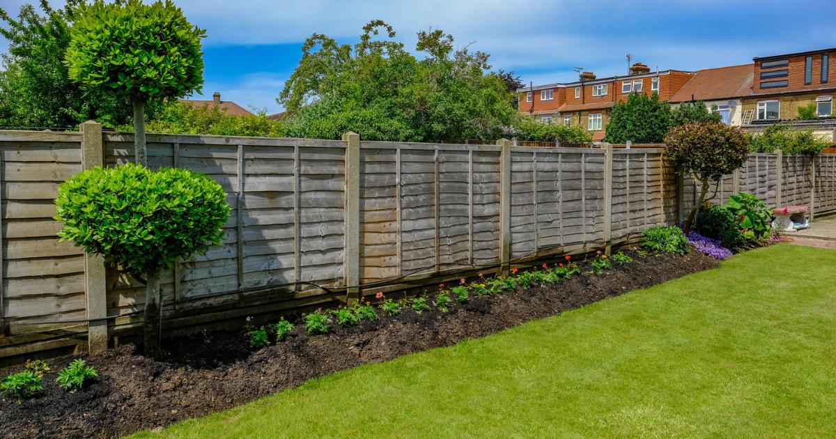 Do I need my neighbor's permission to raise a fence?