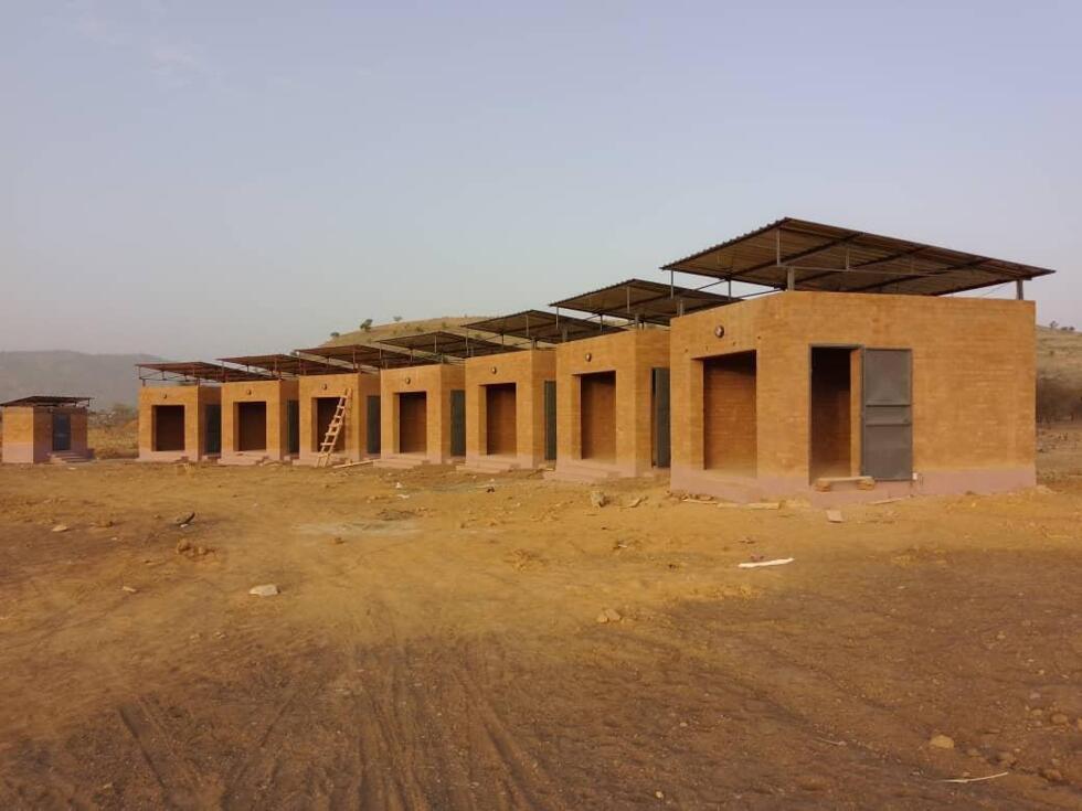 Modern Malian architecture that is rooted in the old earth ...