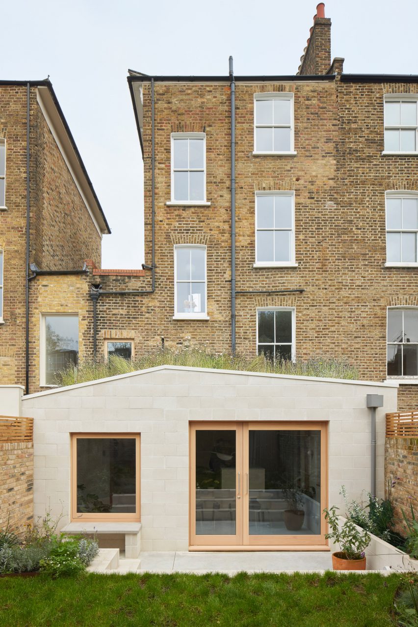 Exterior view of the Hoj House expansion in London