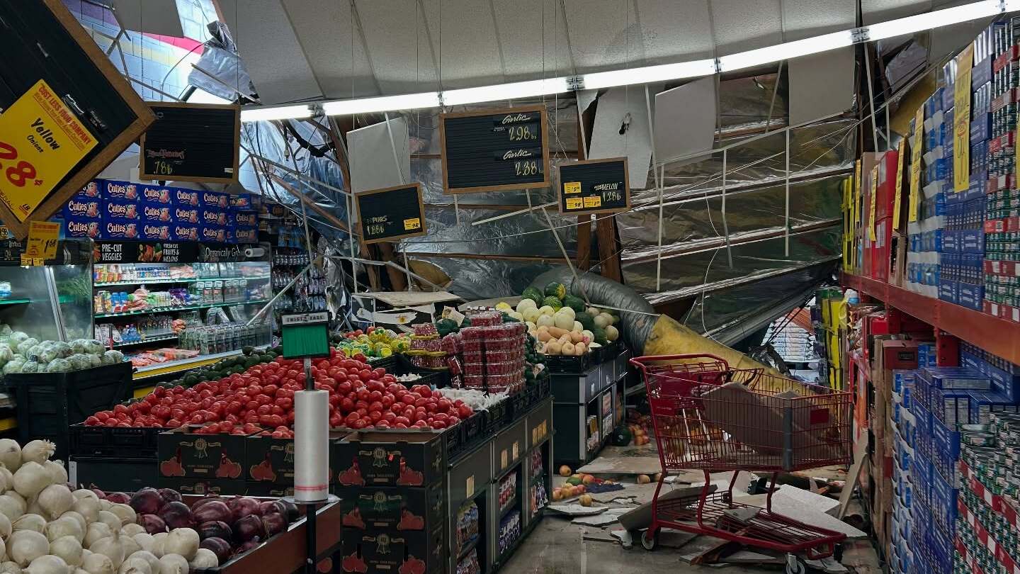 2 injuries in Calif. Food business roof collapse