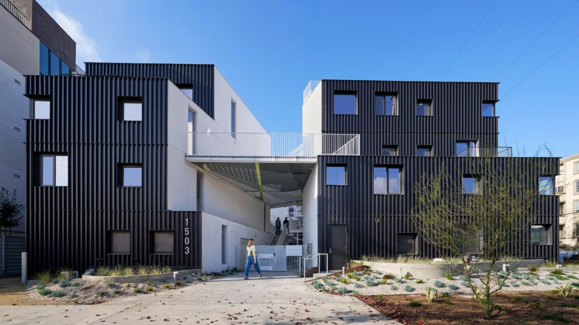 Lorcan O'herlihy Architects brings with Barrington 1503 together to West La