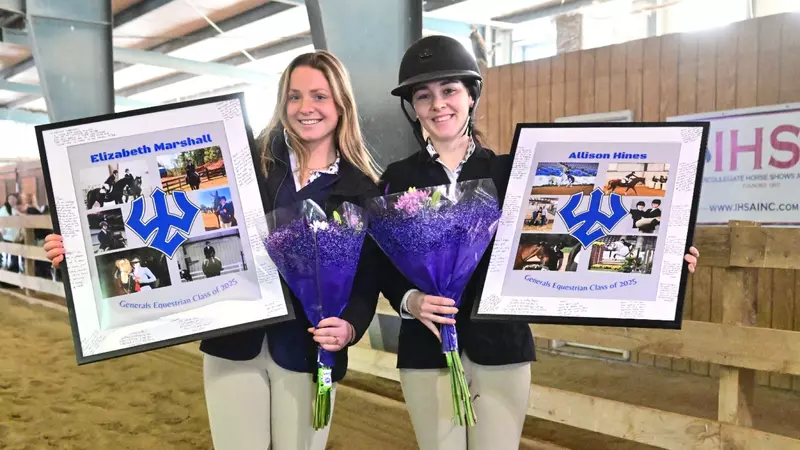 Riding celebrates the Senior Day in the Mane Gait Home Show