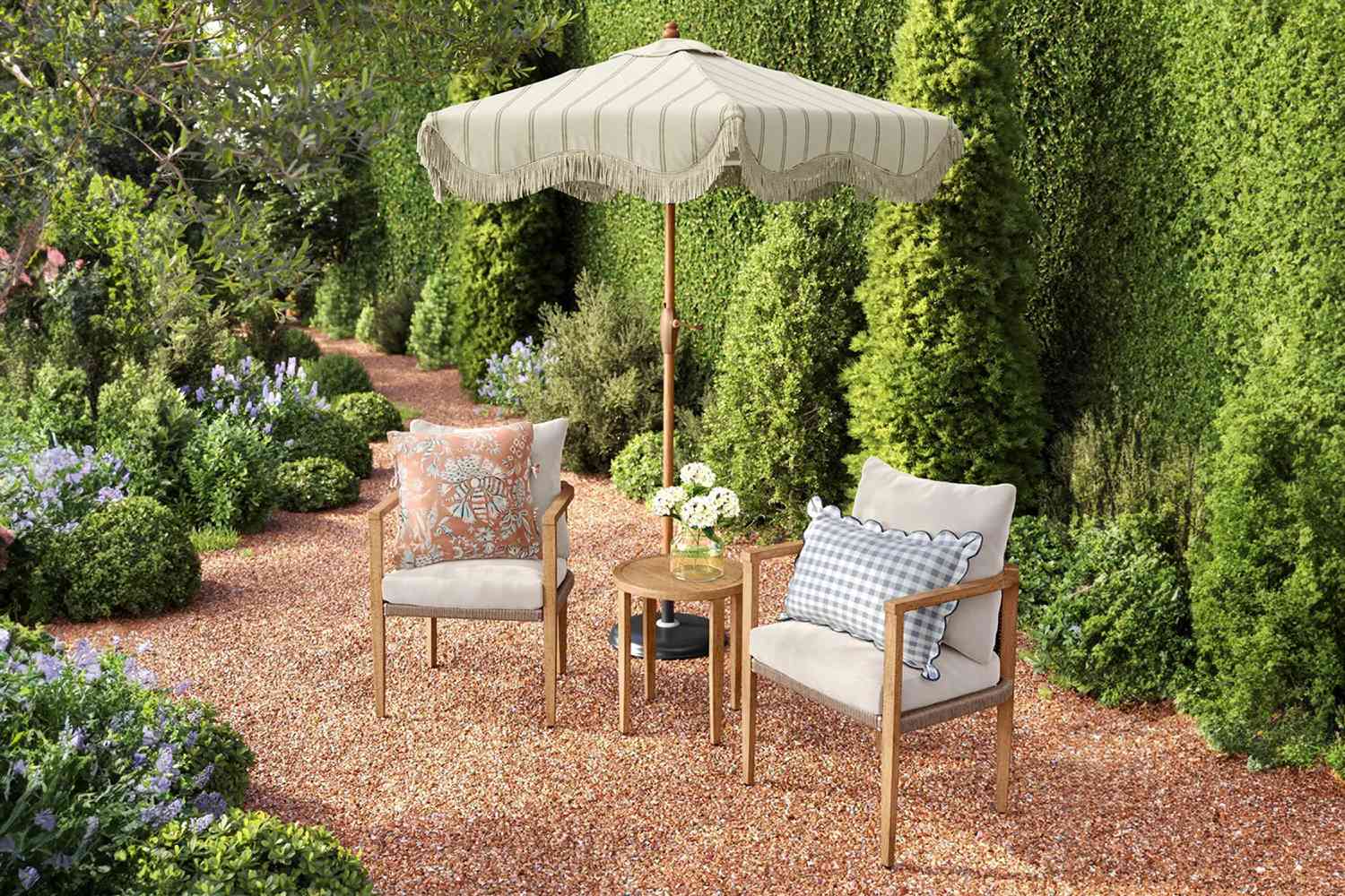 The outdoor furniture and decoration of the target start at 12 US dollars