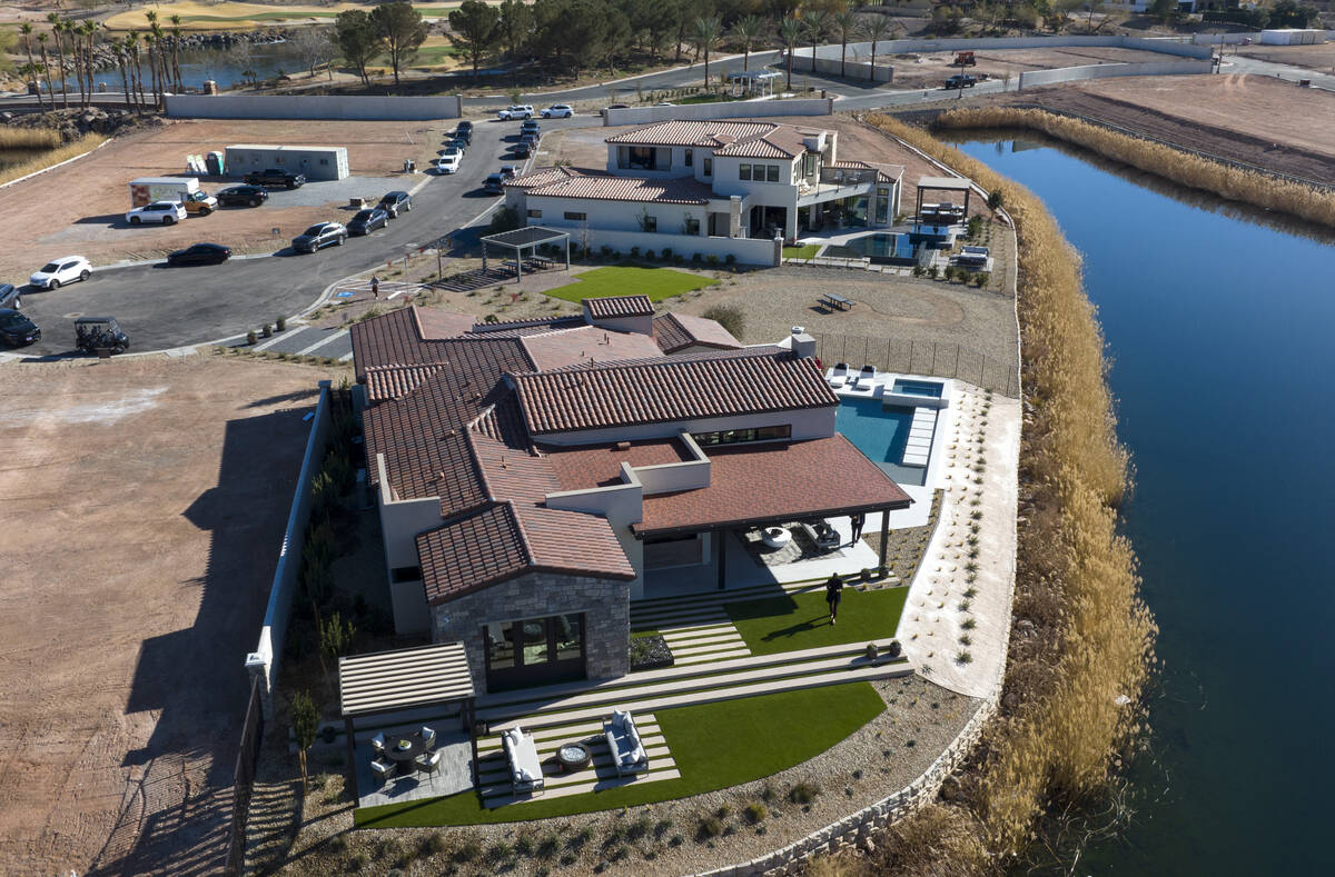 Home sales begin in New Tri Pointe, Lake Las Vegas Viertel | Housing