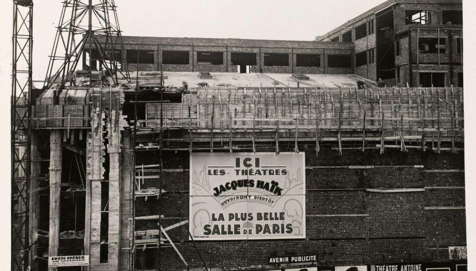 public domain sourced / access rights from PWB Images / Alamy Stock Photo Paris' legendary Art -deco cinema