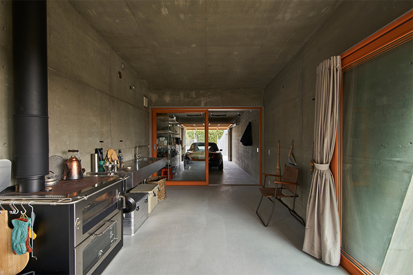 Beton Isumi Villa by Takeshi Hosaka Architects spread organically over land in Japan
