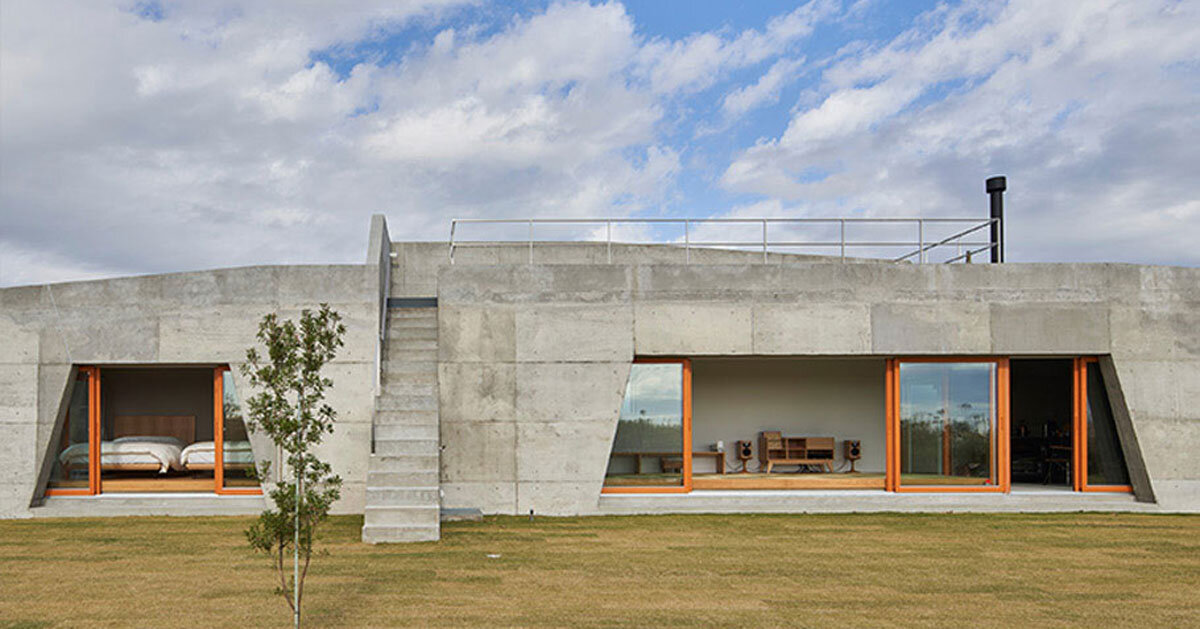 Beton Isumi Villa by Takeshi Hosaka Architects spread over land in Japan