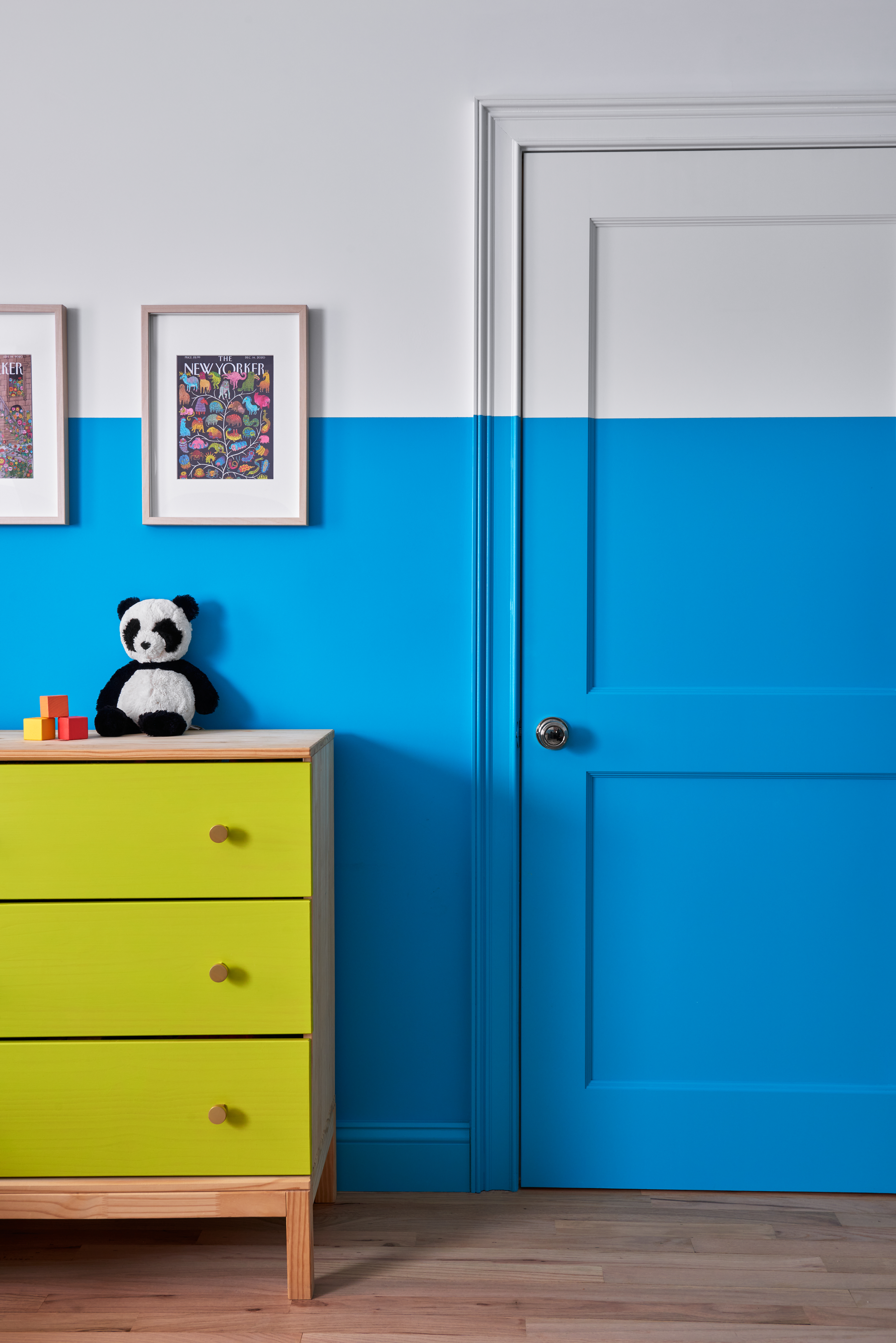 Children's room blue -painted wainscott