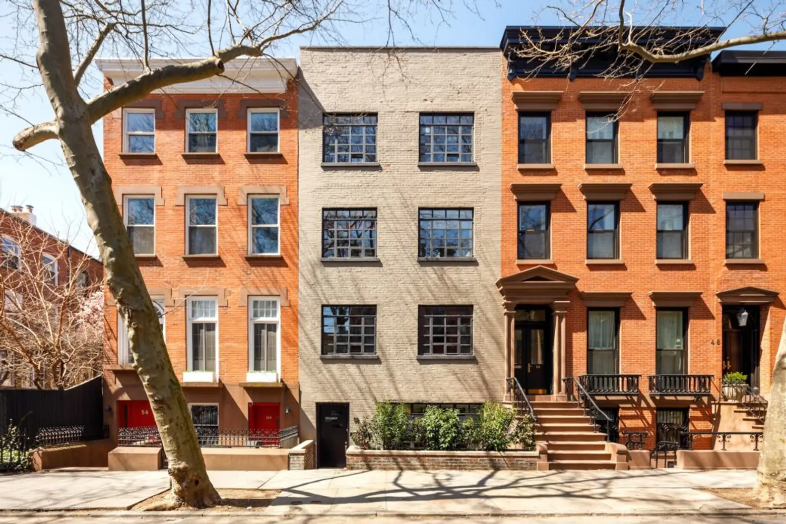1850s Brooklyn Heights Townhouse, which was reinterpreted with modern architecture from the middle of the century, asks $ 9.9 million