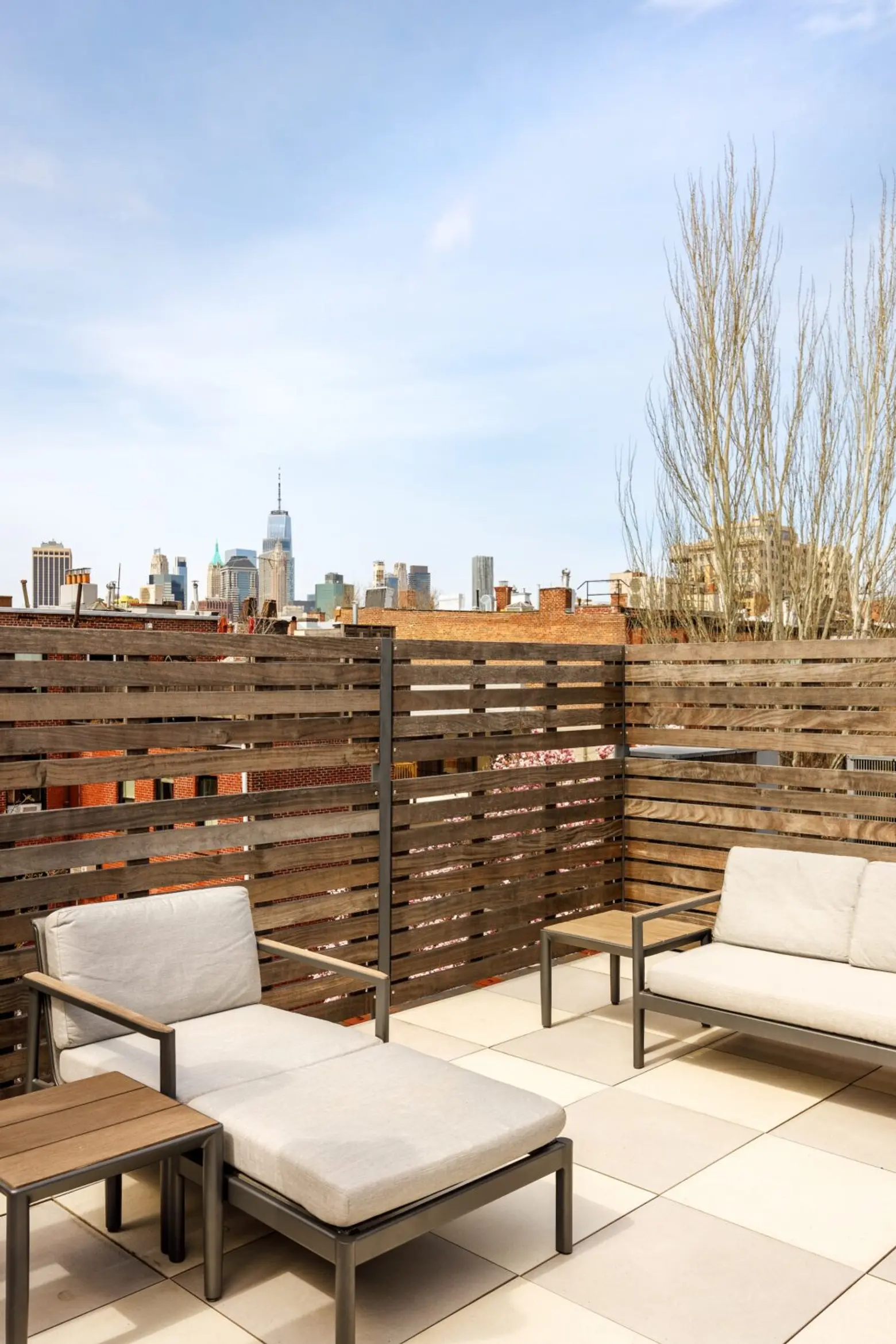 1850s Brooklyn Heights Townhouse, which was reinterpreted with modern architecture from the middle of the century, asks $ 9.9 million