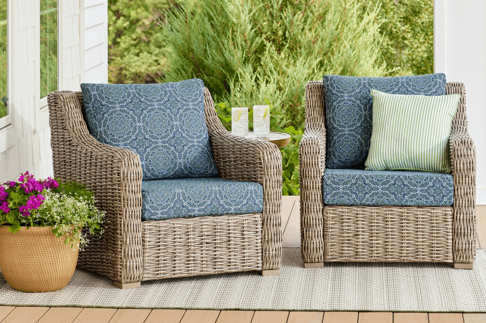 6 must-have objects to get their summer outdoors in summer