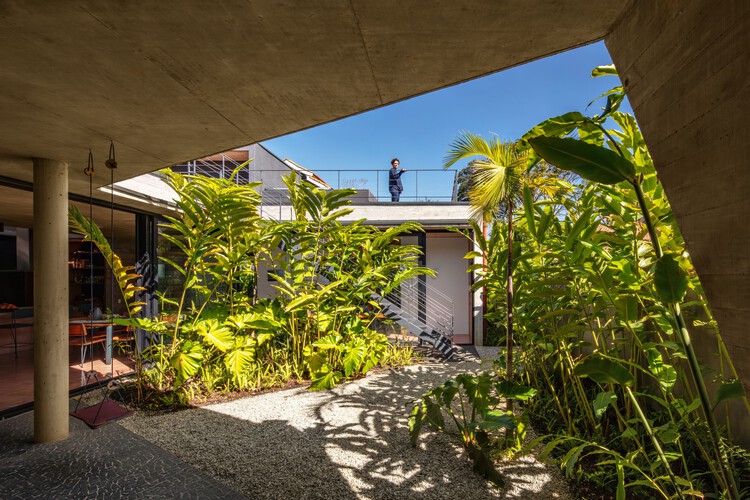 House income / Fernanda Neiva + Fernanda Palmieri + Paula Zasnicooff - Image 8 of 26