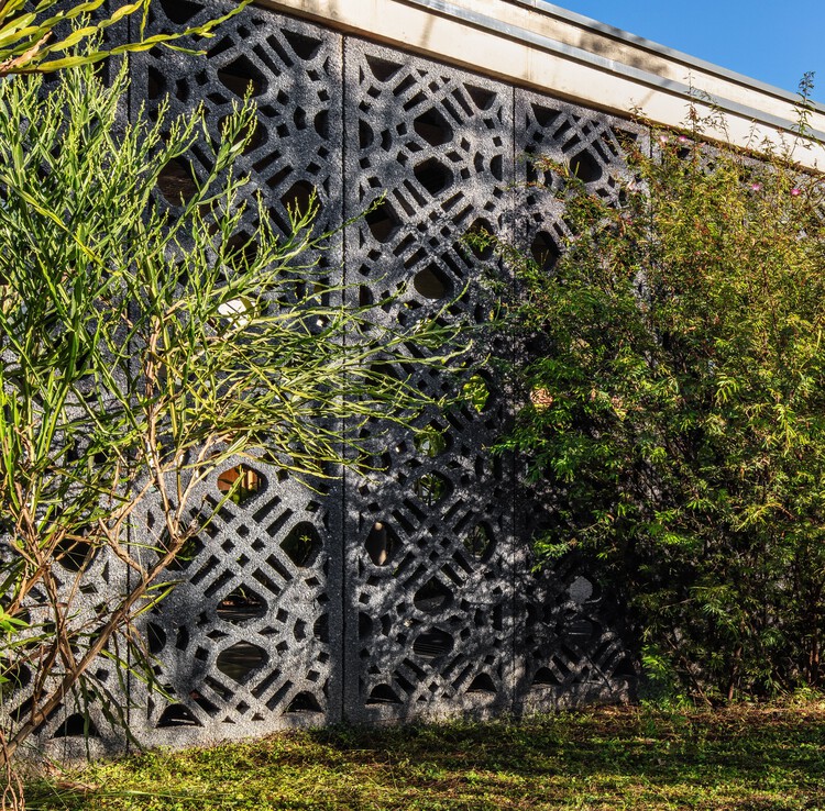 House income / Fernanda Neiva + Fernanda Palmieri + Paula Zasnicoff - Image 19 of 26