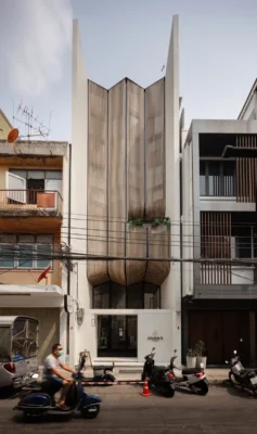 Double B Hostel Thailand
