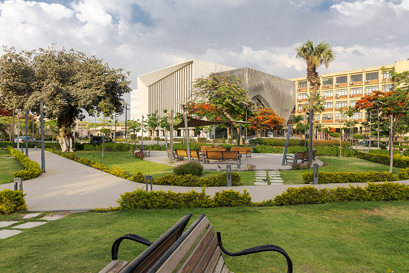 Wave -like aluminum curtain facade via the Ain Shams University Theater in Egypt