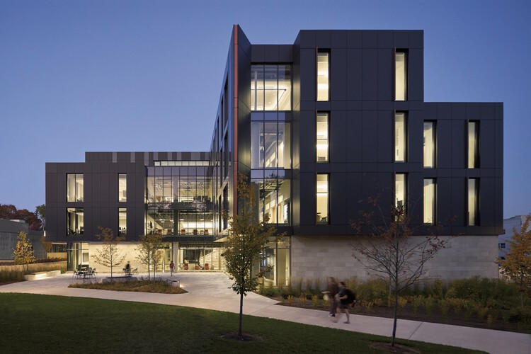 Clark University Center for Media Arts, Computing and Design / Ayers Saint Gross - Outdoor photography
