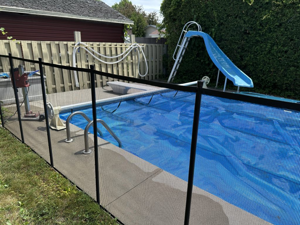 New regulations for mandatory fences around Quebec living pools to prevent drowning