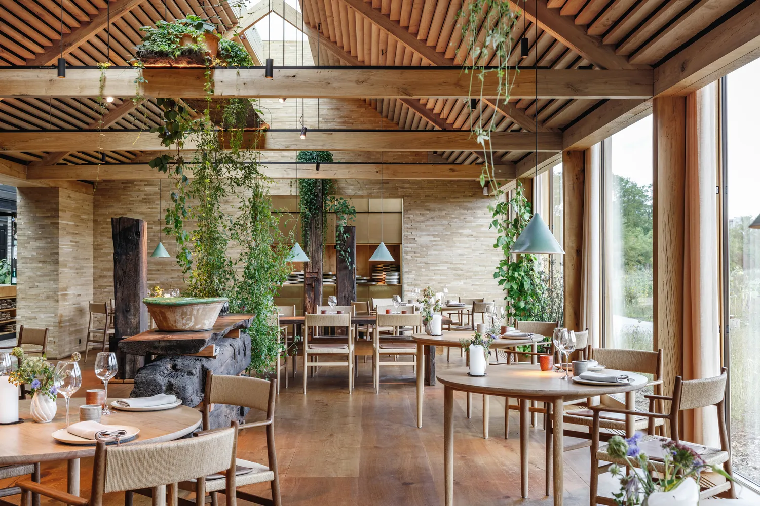 10 biophilic interiors that redefine the interior of nature inspired by nature 9 10 biophilic interiors that combine architecture with nature