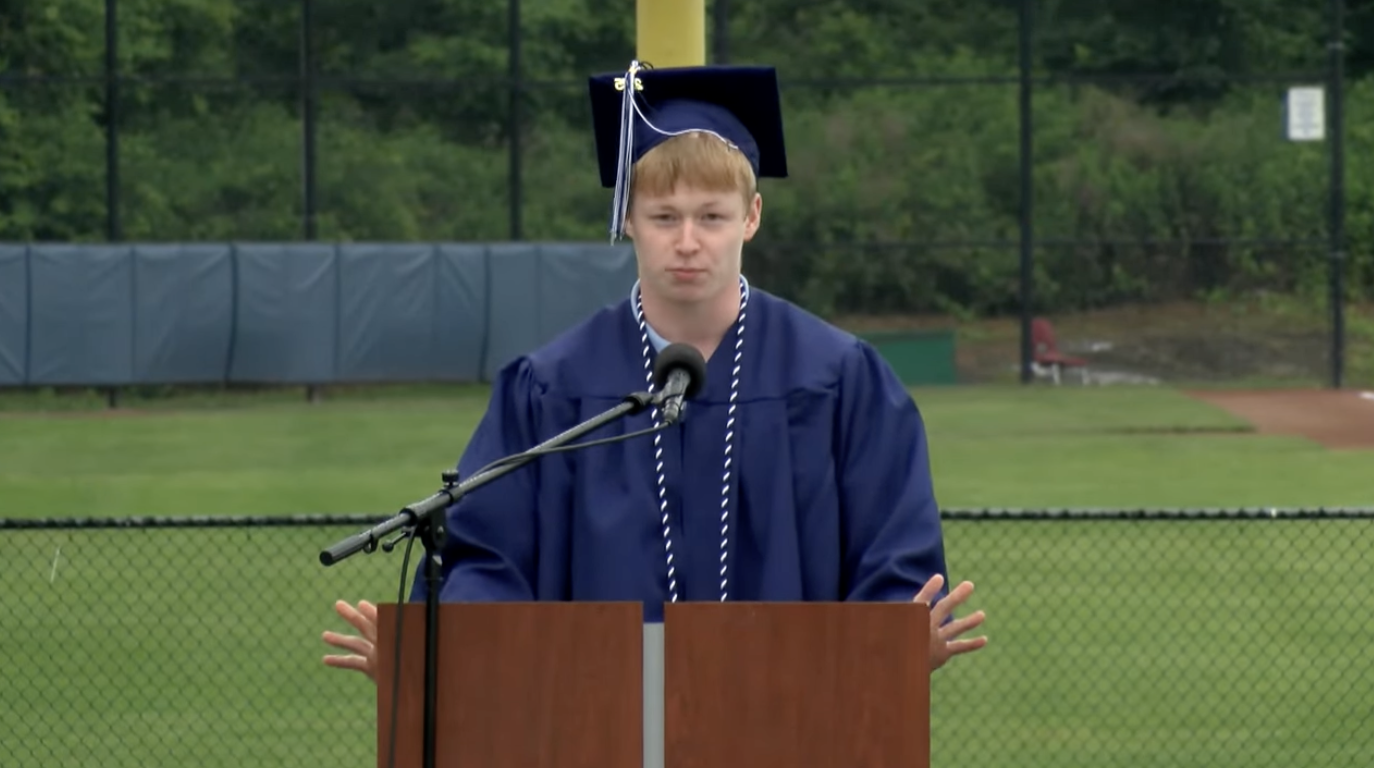 Finally 2025 speech: Alex Cocca presents the gift of the senior class