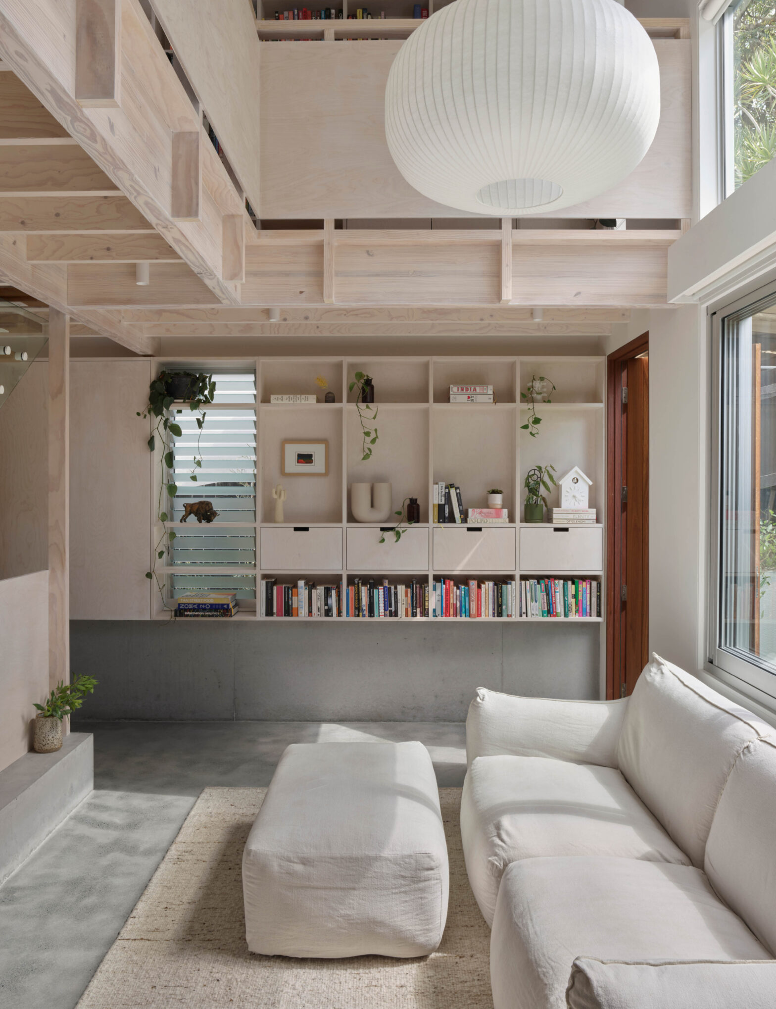 This house in Brisbane hides a surprising Reno of Maytree Studios