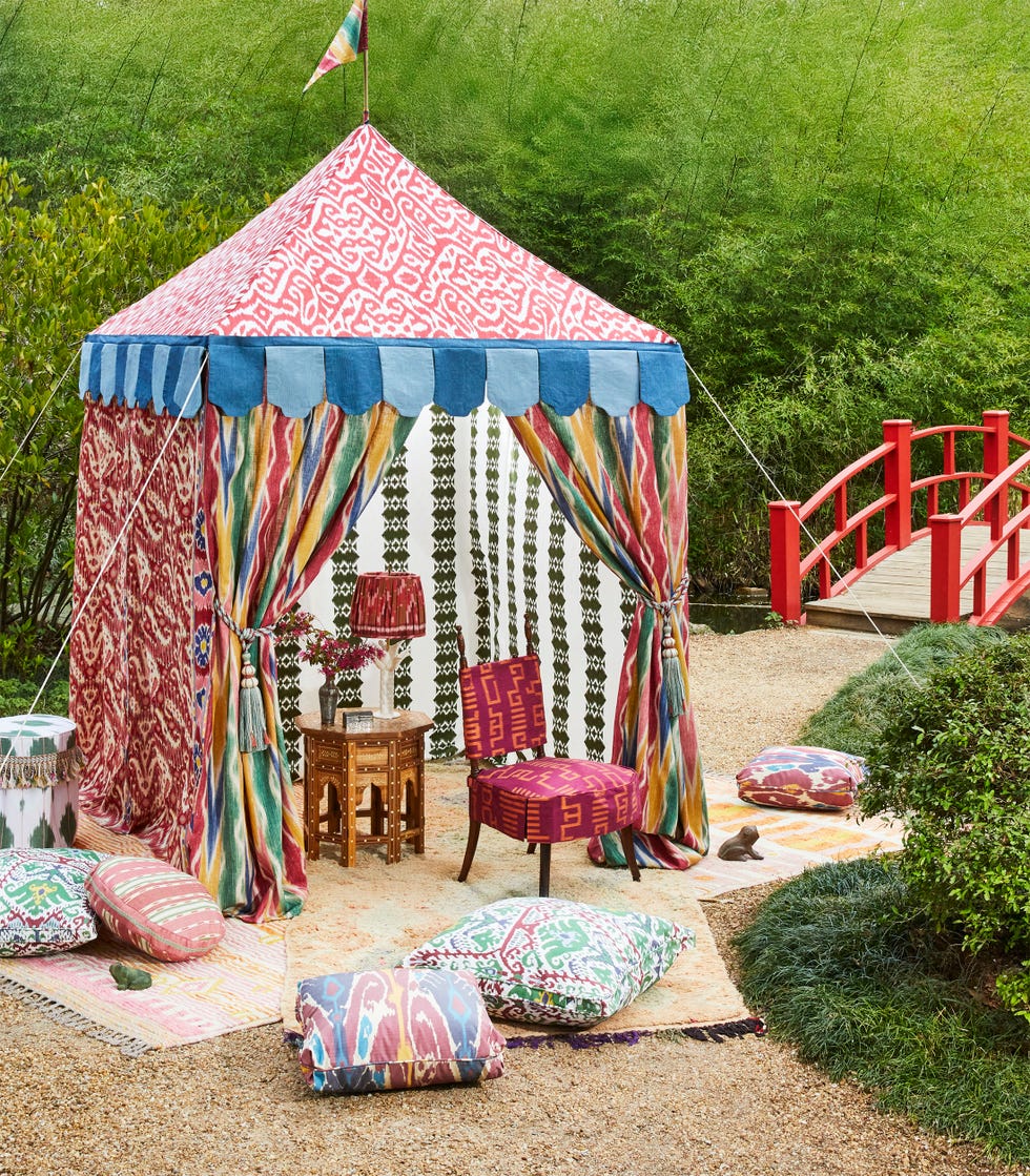 Veranda ikat tent