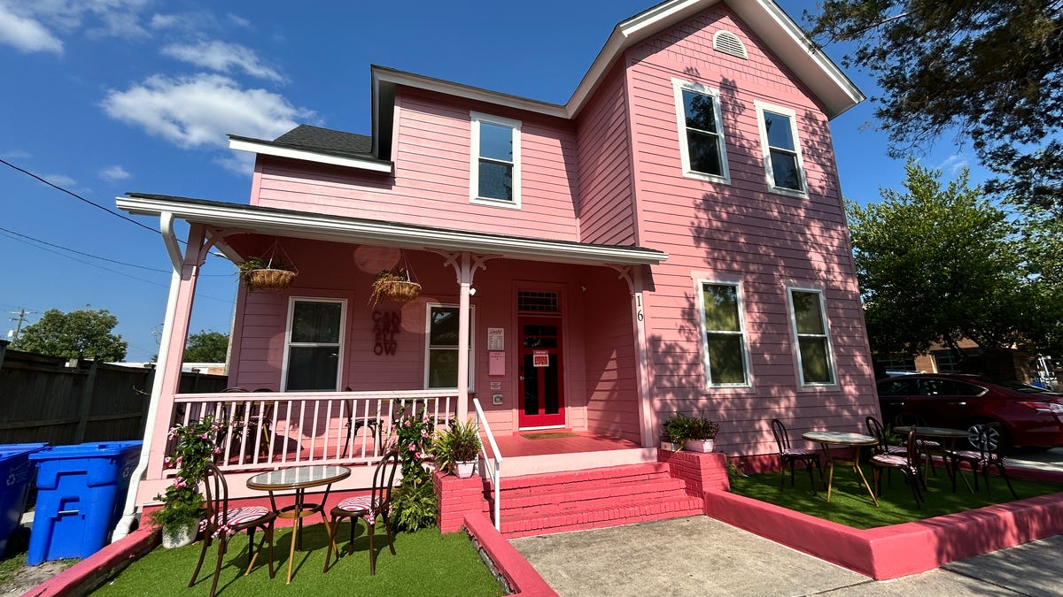 Canary Yellow Gift and Café open in Wilmington, NC