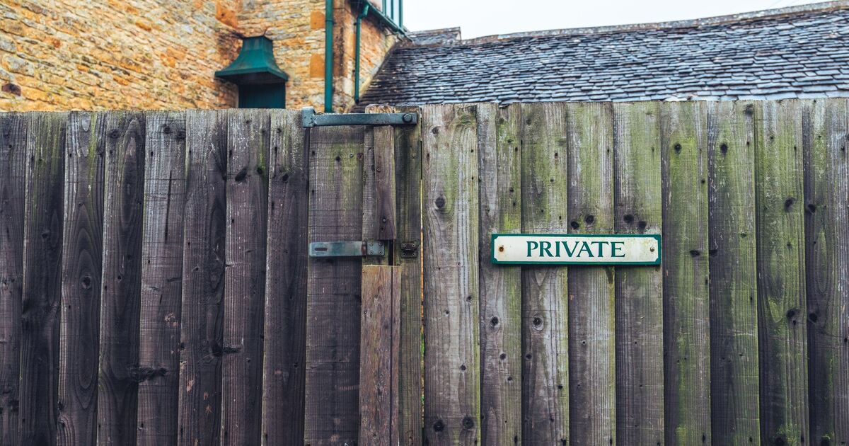 Lawyer explains how high your fence can be - and what happens when you make a mistake