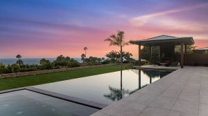 11809 Ellice Street Malibu Ca zero edge pool