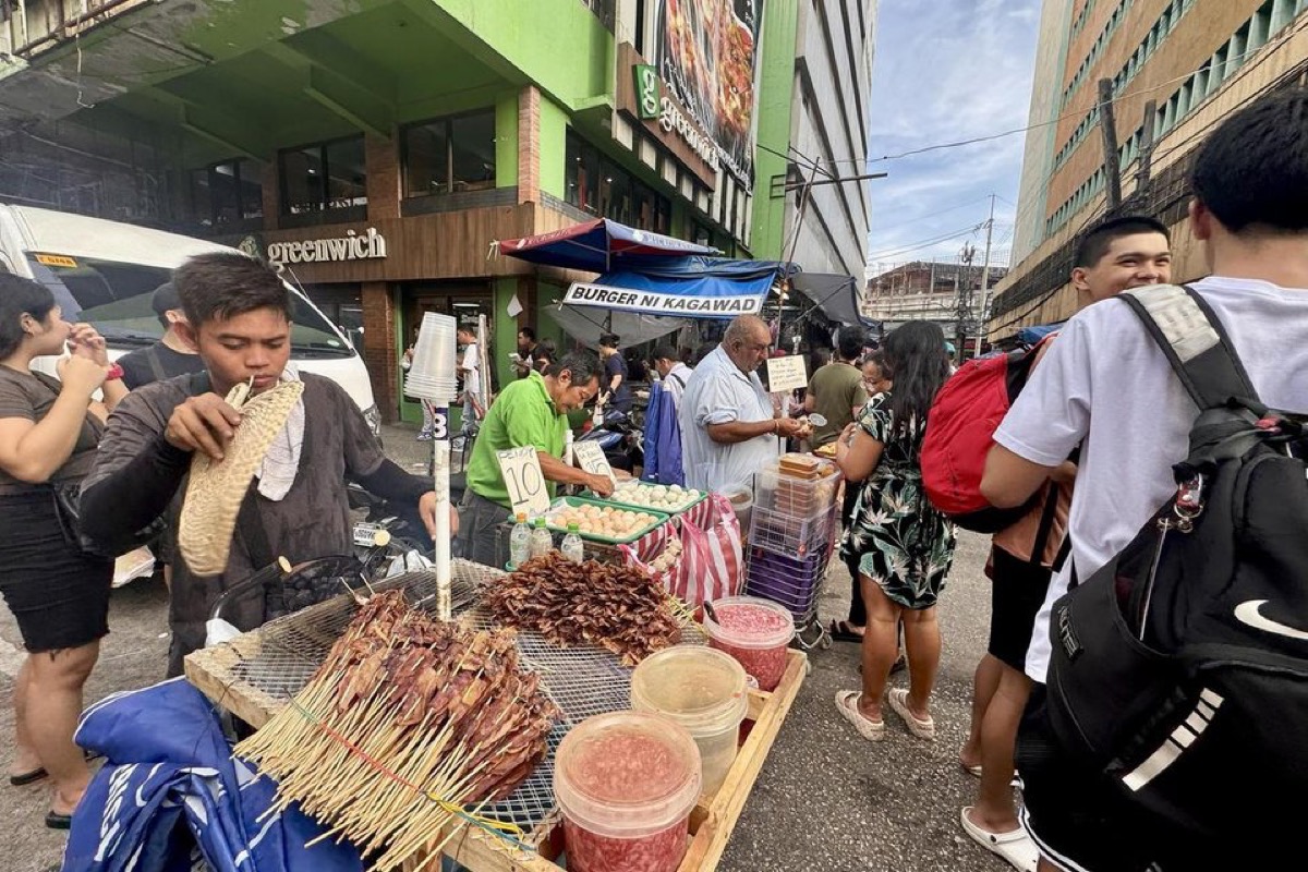 Manila fights to keep a permanent Hawker culture and sees in the eye of how Asian nations have lifted Street Food