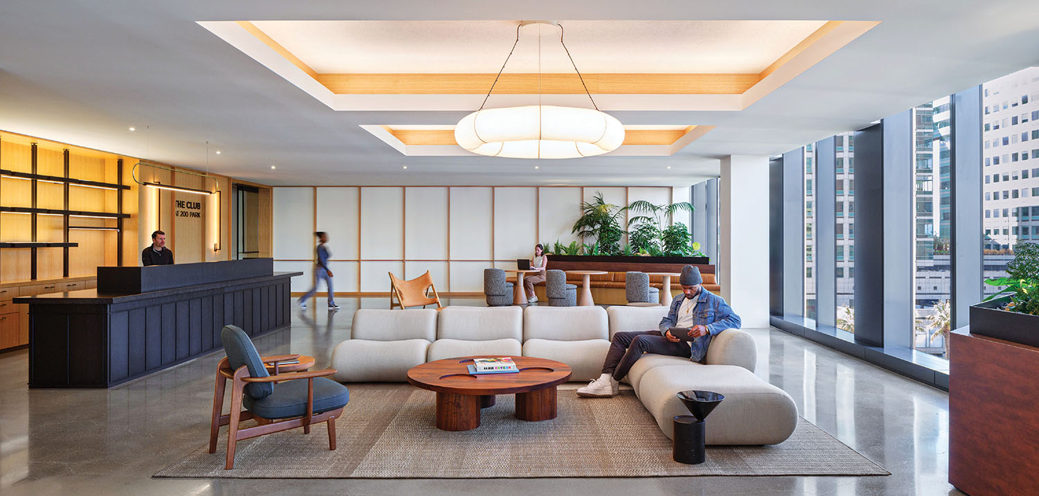 The lobby in the new hotel in the city center