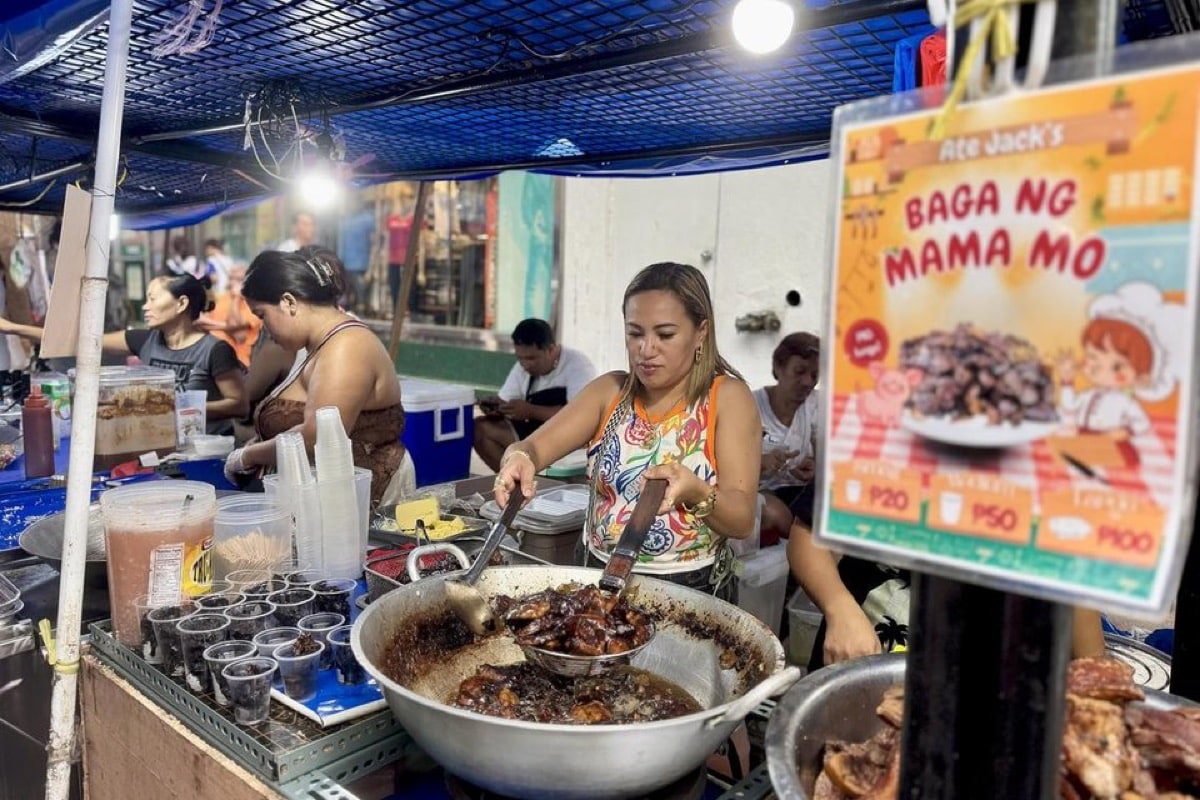 Why is Manila fighting to maintain a permanent Hawker culture?