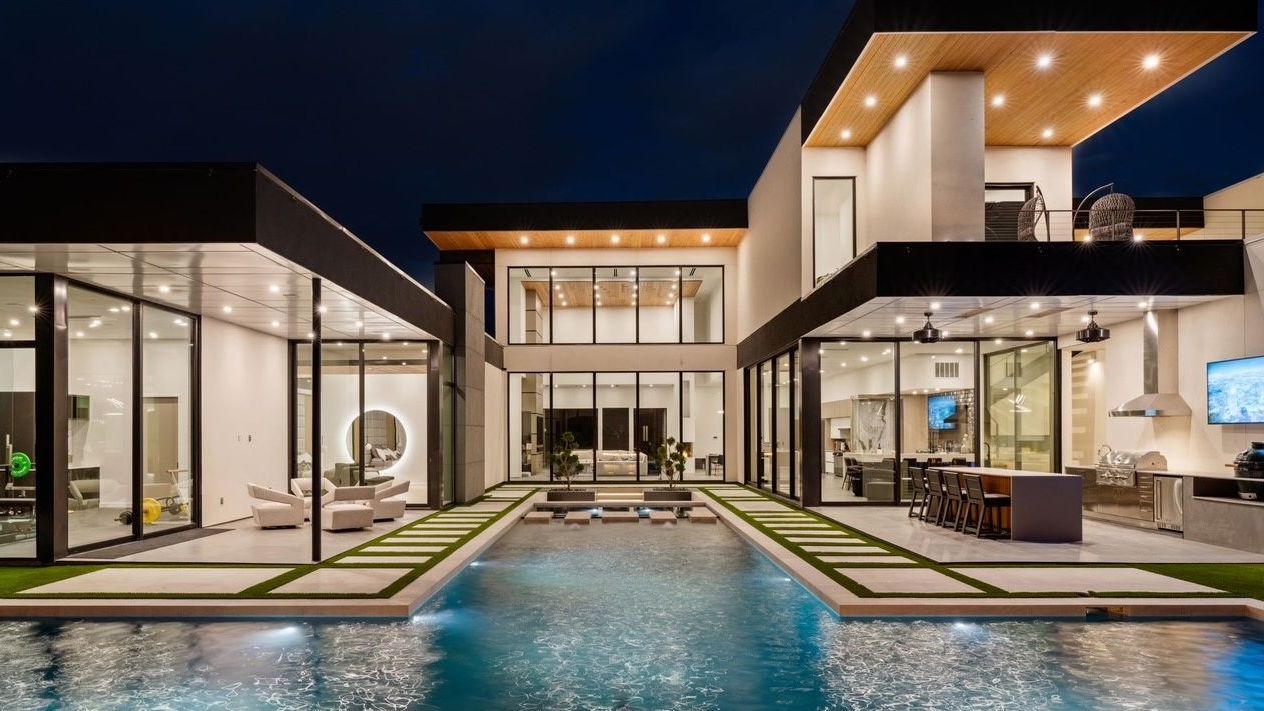 Radelli Designs leads the path in luxurious outdoor spaces nationwide
