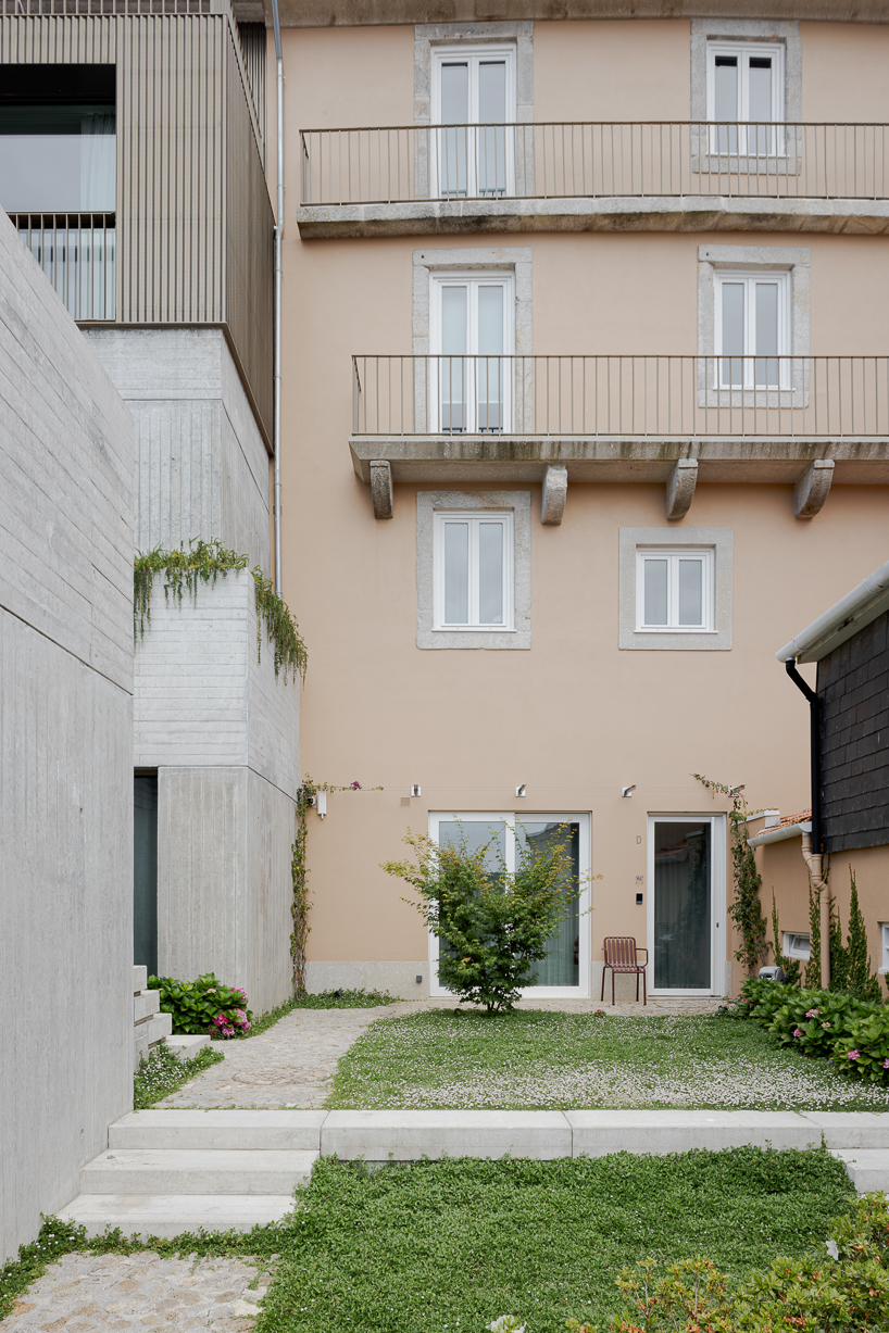 Renovated Porto Residence Neumagines Hillside terraces with steps concrete layers