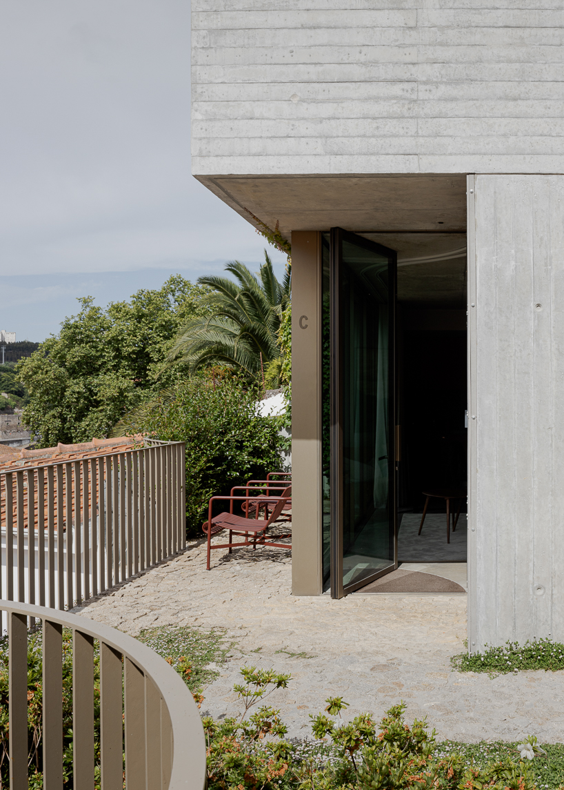Renovated Porto Residence Neumagines Hillside terraces with steps concrete layers