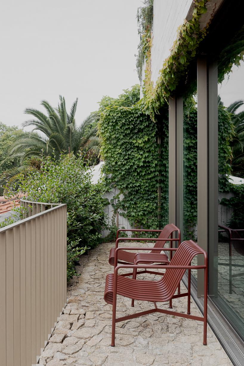 Renovated Porto Residence Neumagines Hillside terraces with steps concrete layers