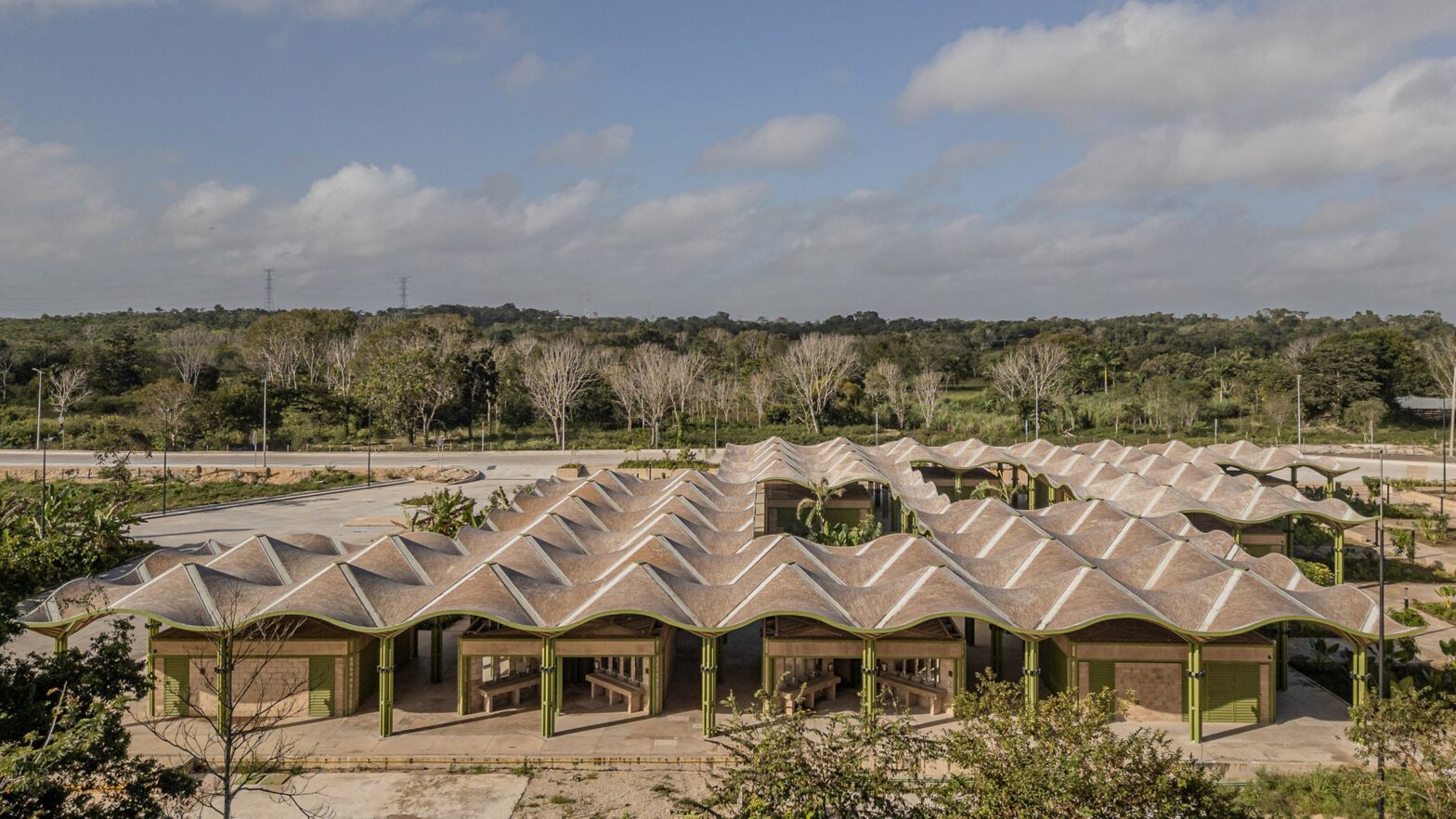 Aidia Studio Topt the Mexican market with a parabic altitude system