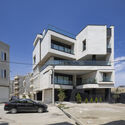 DOA residential building / white cube studio - outdoor photography, balcony, concrete