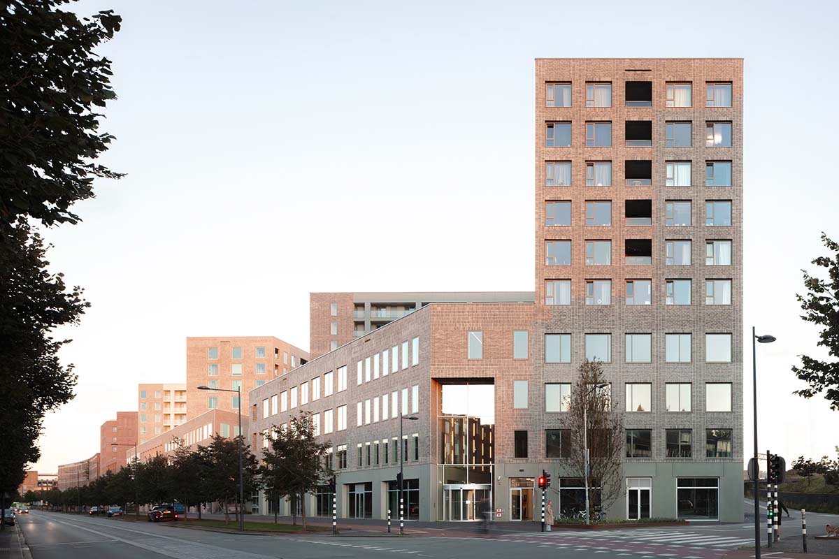 Shift architecture urbanism and power plant company built a lively center for contemporary city life
