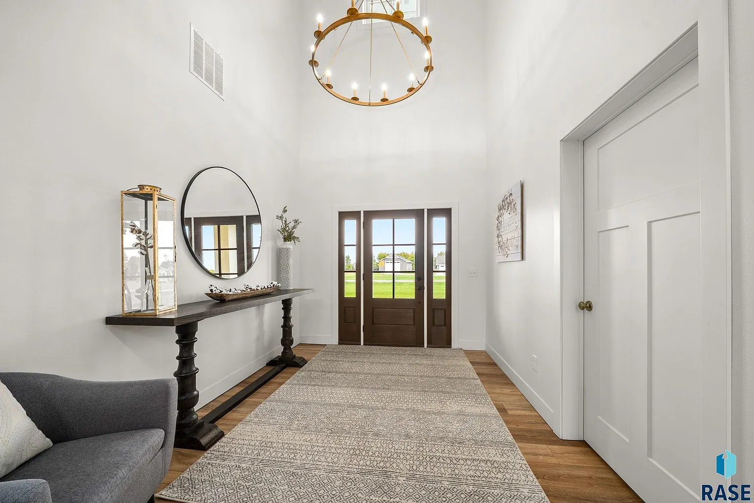 Modern farmhouse masterpiece supplies dream house near Harrisburg