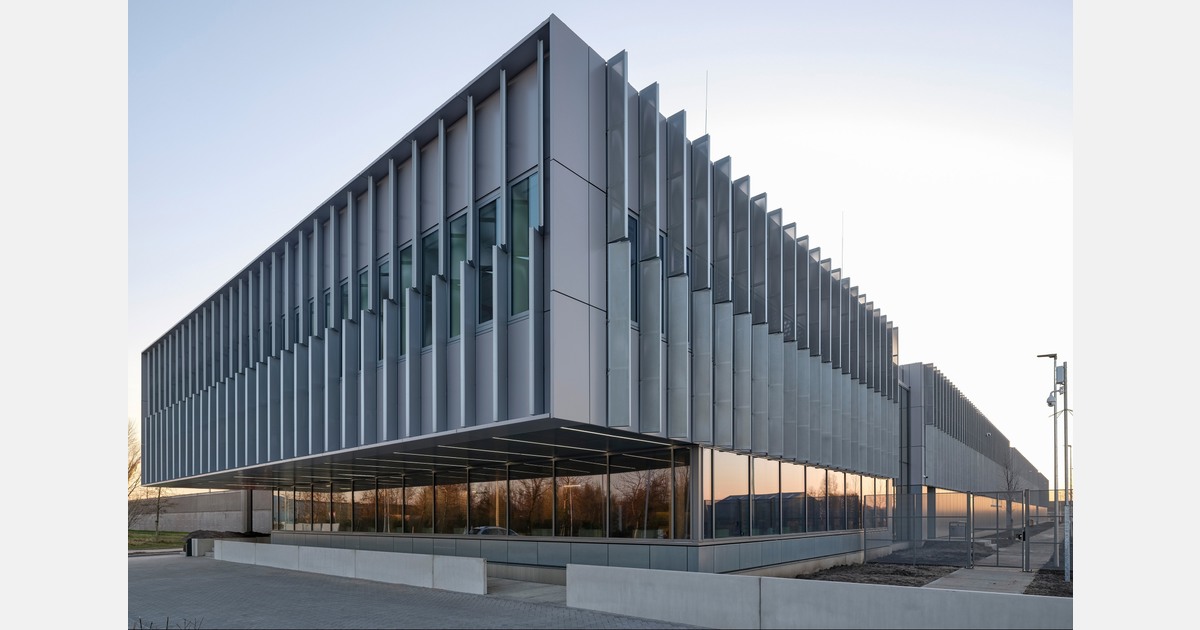 New Justice Bureau Zaanstad was designed by the studio prototype