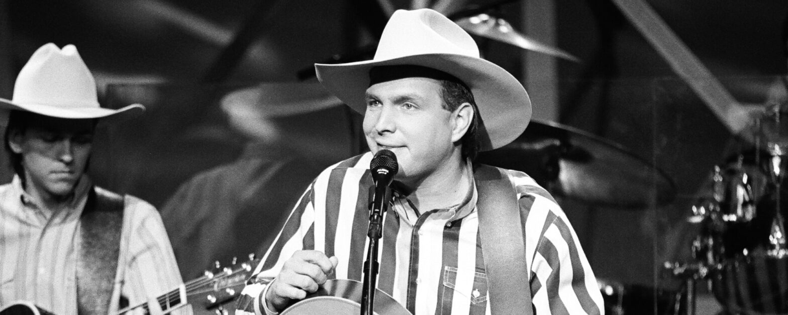 On this day in 1990, Garth Brooks entered the 'Billboard' 200 with one of the biggest country albums ever