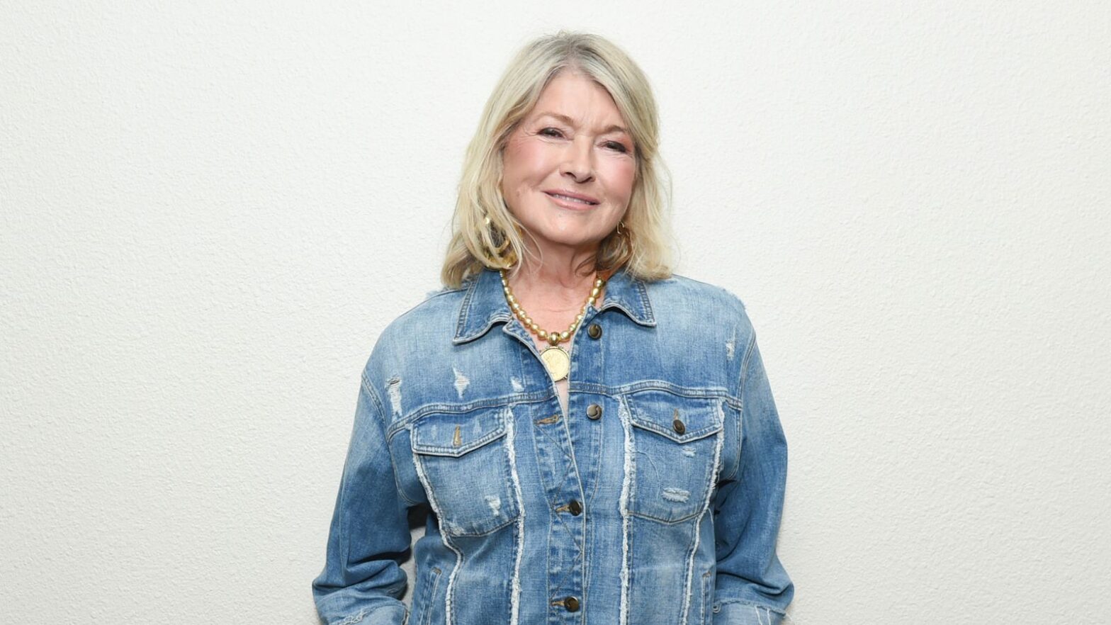 Martha Stewarts 20-year-old kitchen looks like "It was done yesterday" and all thanks to her timeless choice of cabinet color