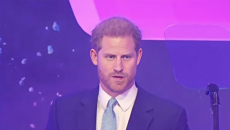 Prince Harry is looking for new royal insiders to repair fences