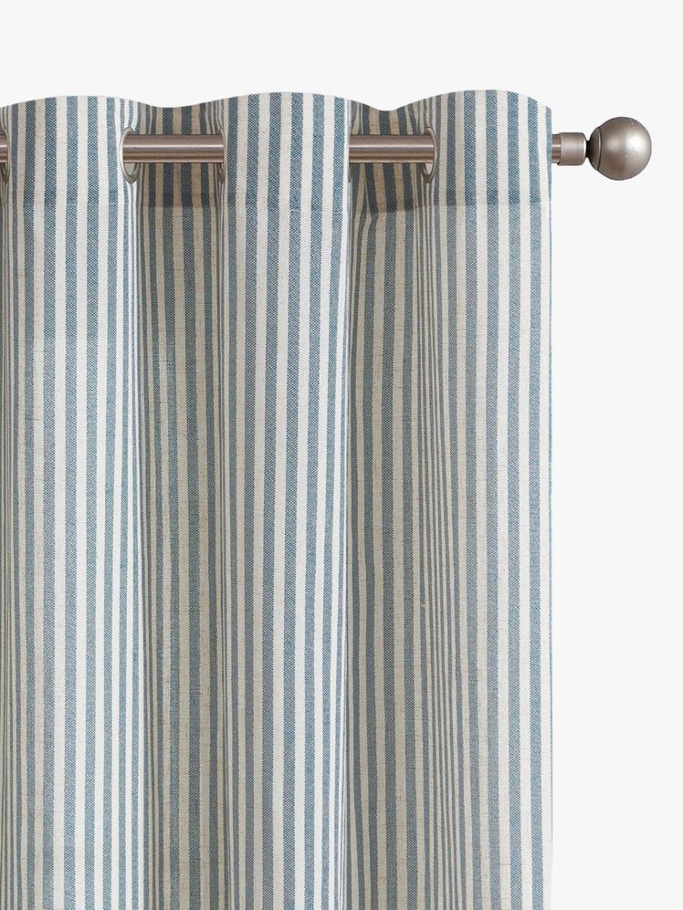 Image can include: curtain and shower curtain