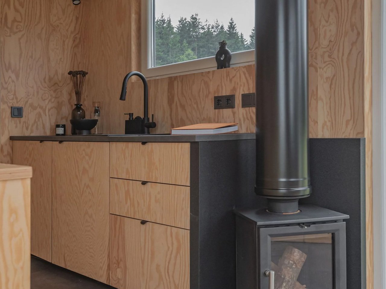 This €40,000 tiny house has a roof terrace that you can actually use